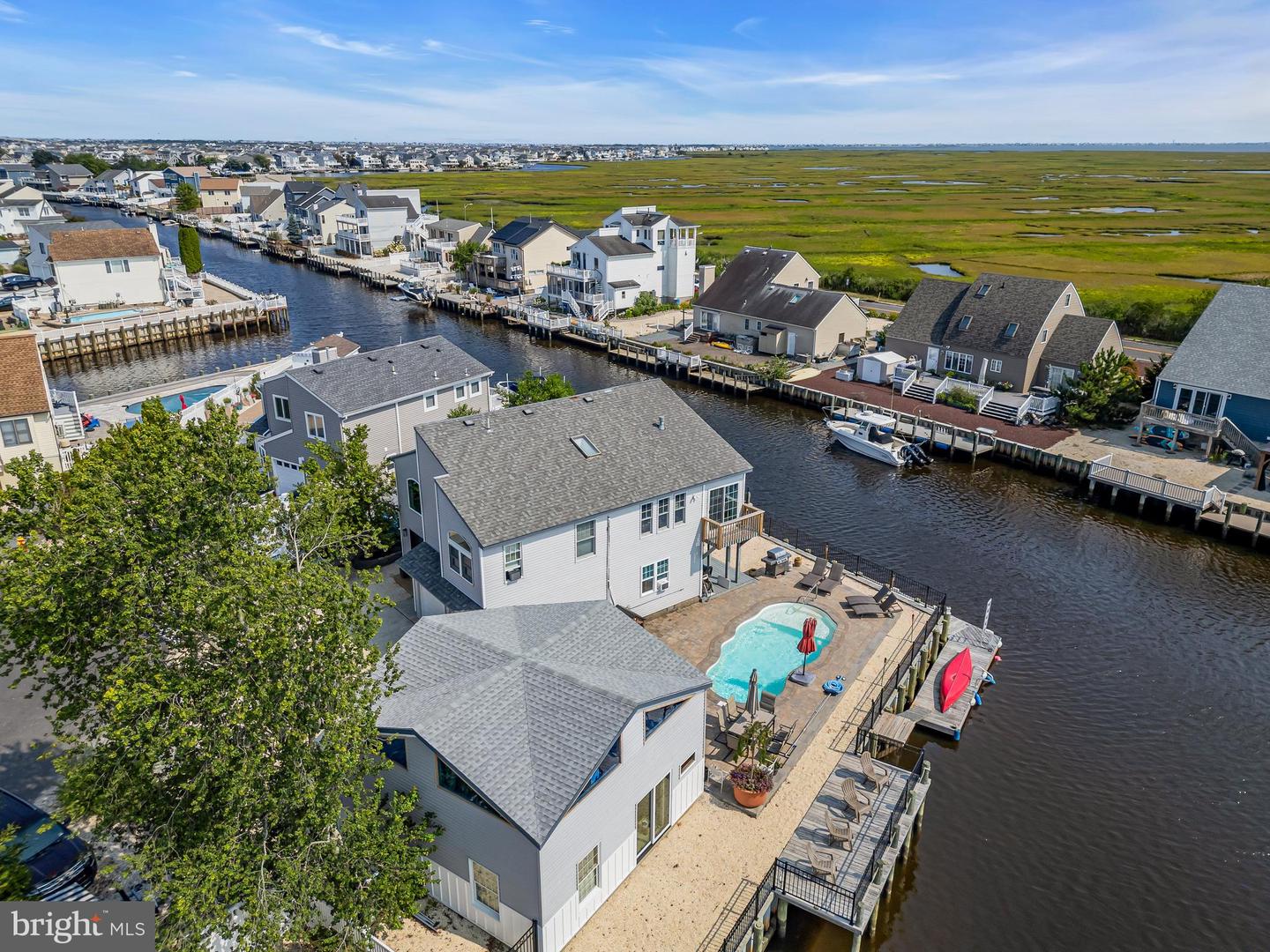 Manahawkin, New Jersey, 08050, United States, 4 Bedrooms Bedrooms, ,2 BathroomsBathrooms,Residential,Active,1919073
