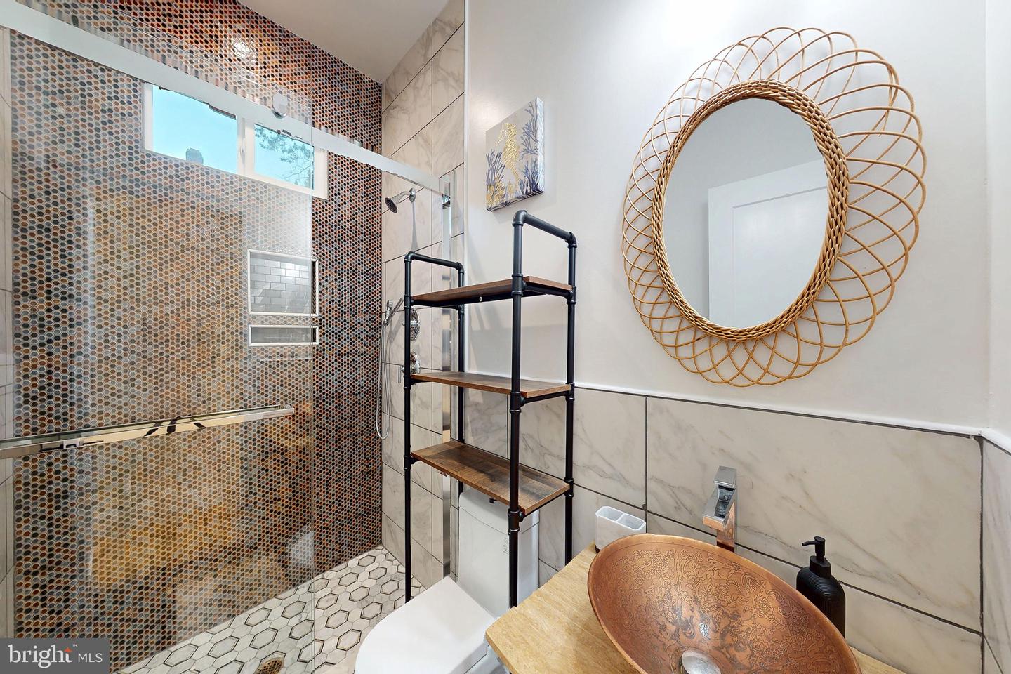 Washington, District Of Columbia, 20018, United States, 6 Bedrooms Bedrooms, ,5 BathroomsBathrooms,Residential,Active,2001347