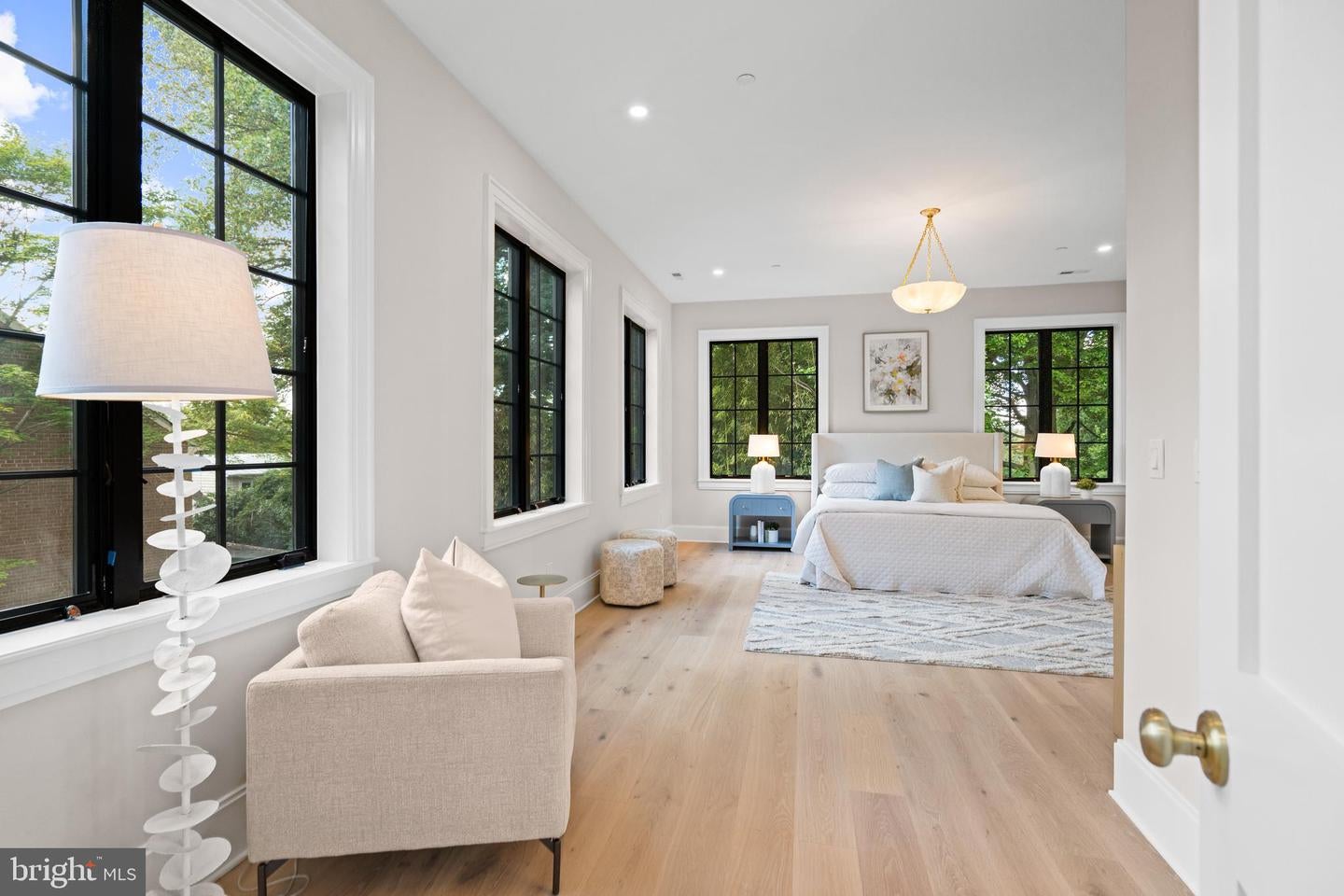 Washington, District Of Columbia, 20016, United States, 6 Bedrooms Bedrooms, ,8 BathroomsBathrooms,Residential,Active,1934802