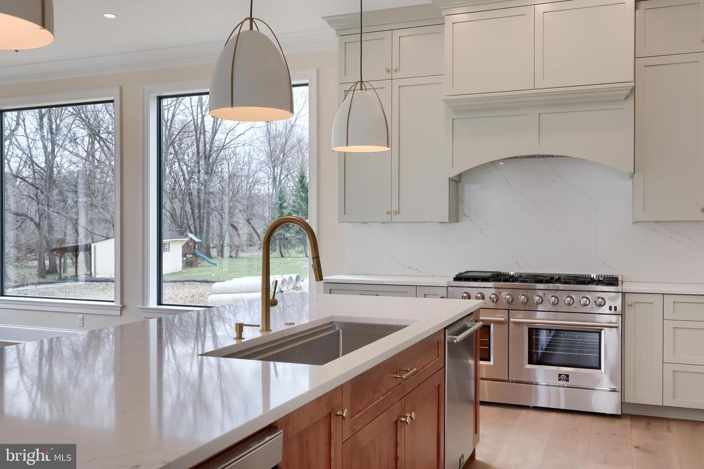 Lancaster, Pennsylvania, 17601, United States, 4 Bedrooms Bedrooms, ,5 BathroomsBathrooms,Residential,Active,1755222