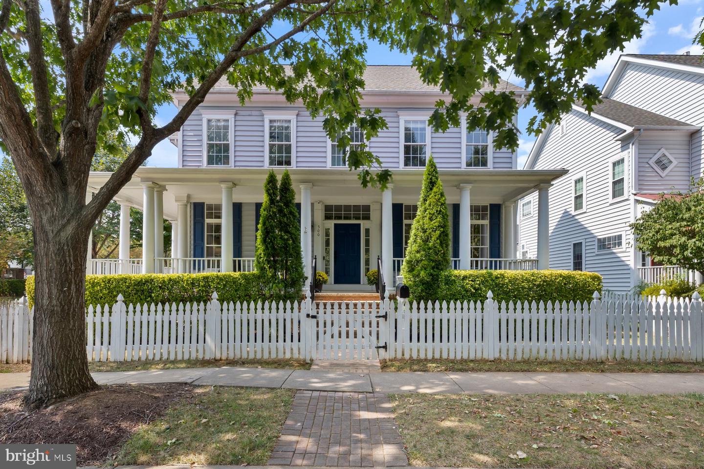 Rockville, Maryland, 20850, United States, 5 Bedrooms Bedrooms, ,6 BathroomsBathrooms,Residential,Active,1941388