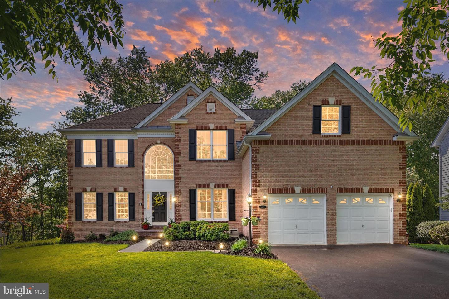 Haymarket, Virginia, 20169, United States, 5 Bedrooms Bedrooms, ,5 BathroomsBathrooms,Residential,Pending,2045778