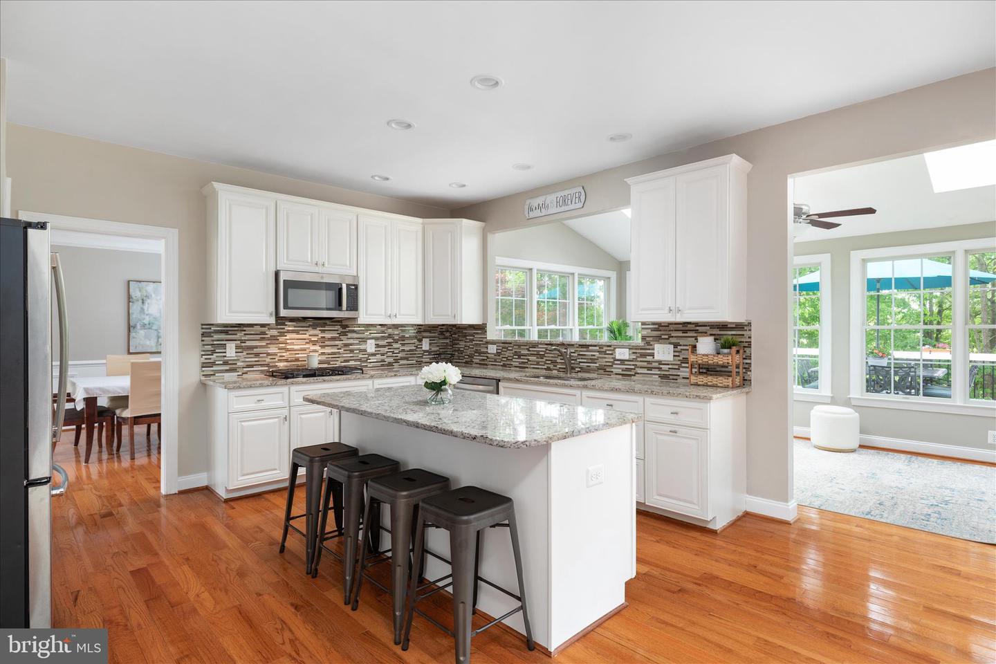 Haymarket, Virginia, 20169, United States, 5 Bedrooms Bedrooms, ,5 BathroomsBathrooms,Residential,Pending,2045778