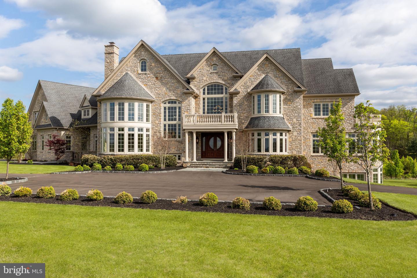 Newtown, Pennsylvania, 18940, United States, 5 Bedrooms Bedrooms, ,6 BathroomsBathrooms,Residential,Active,2044188
