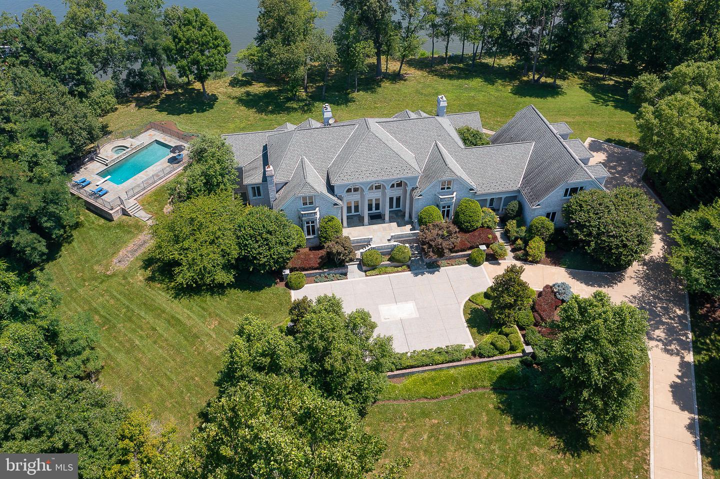 Lorton, Virginia, 22079, United States, 6 Bedrooms Bedrooms, ,8 BathroomsBathrooms,Residential,Active,1933878
