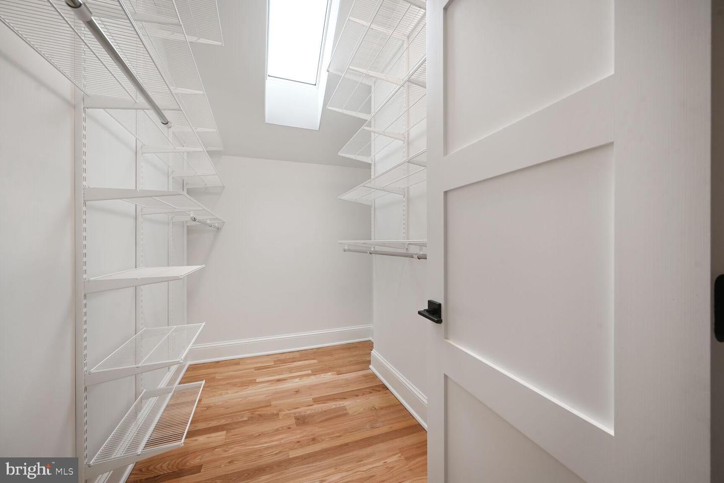 Alexandria, Virginia, 22301, United States, 6 Bedrooms Bedrooms, ,6 BathroomsBathrooms,Residential,Active,1825083