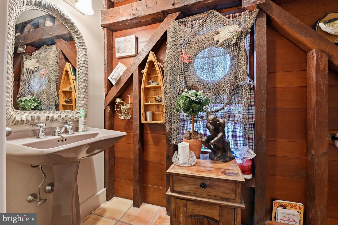 Queenstown, Maryland, 21658, United States, 4 Bedrooms Bedrooms, ,3 BathroomsBathrooms,Residential,Active,1998763