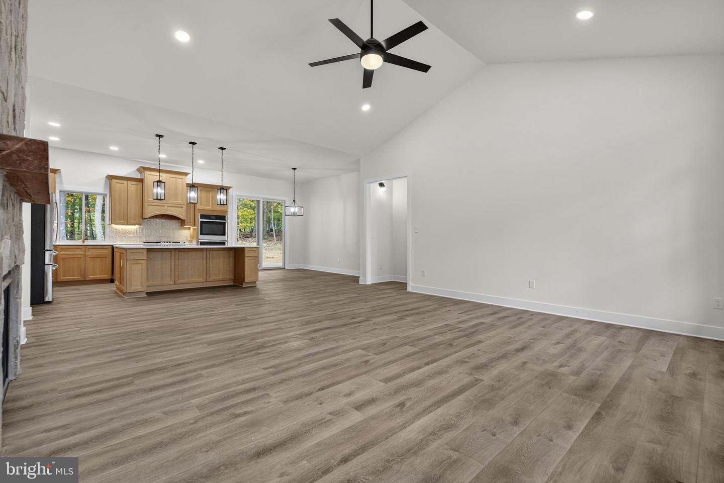 Warrenton, Virginia, 20187, United States, 5 Bedrooms Bedrooms, ,6 BathroomsBathrooms,Residential,Active,2006968