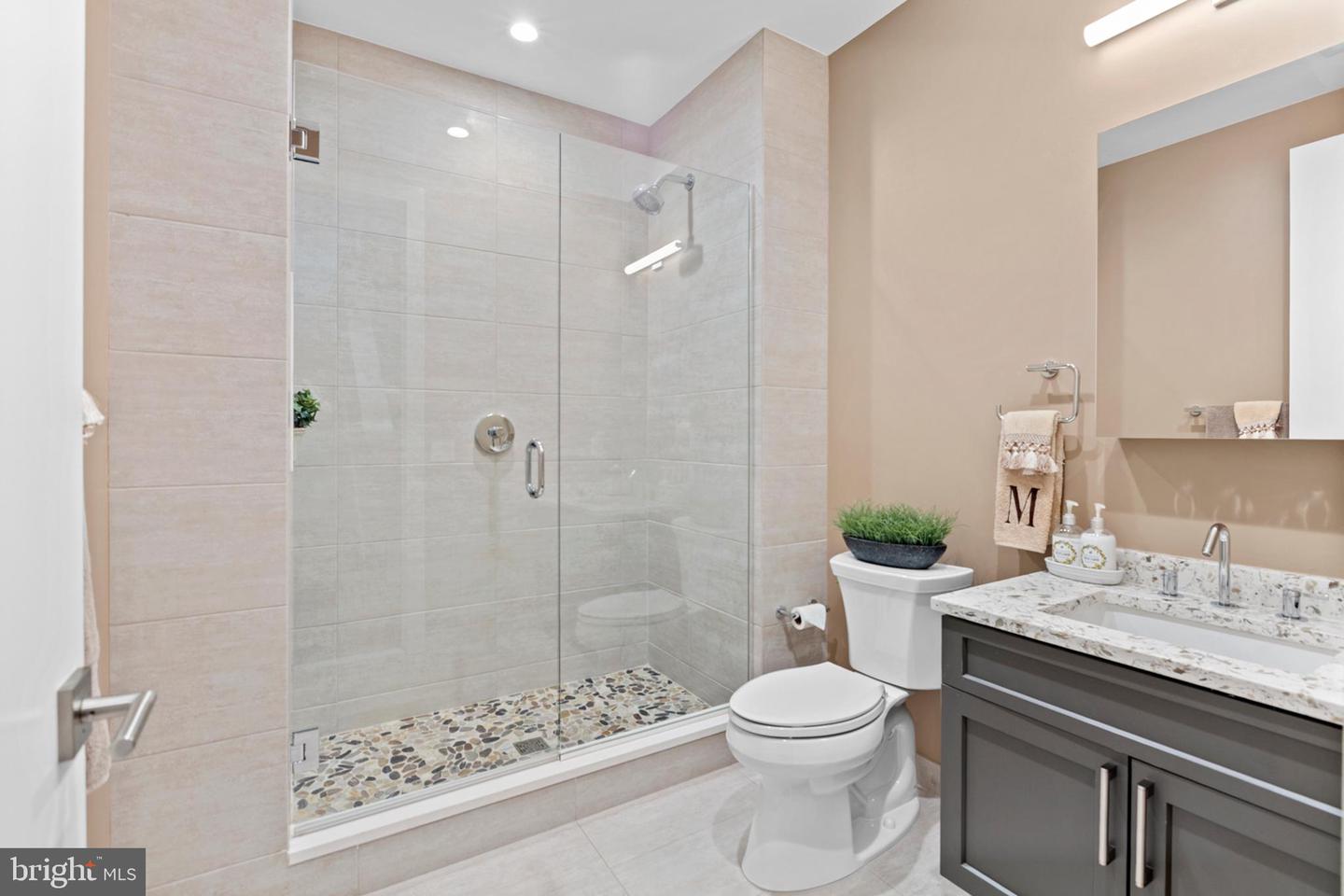 Philadelphia, Pennsylvania, 19146, United States, ,6 BathroomsBathrooms,Residential,Active,1862906