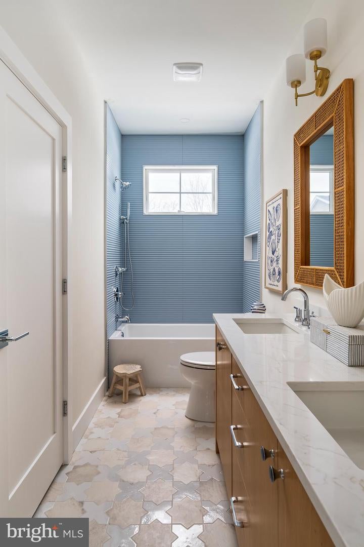 Long Beach Township, New Jersey, 08008, United States, 6 Bedrooms Bedrooms, ,6 BathroomsBathrooms,Residential,Active,2023847