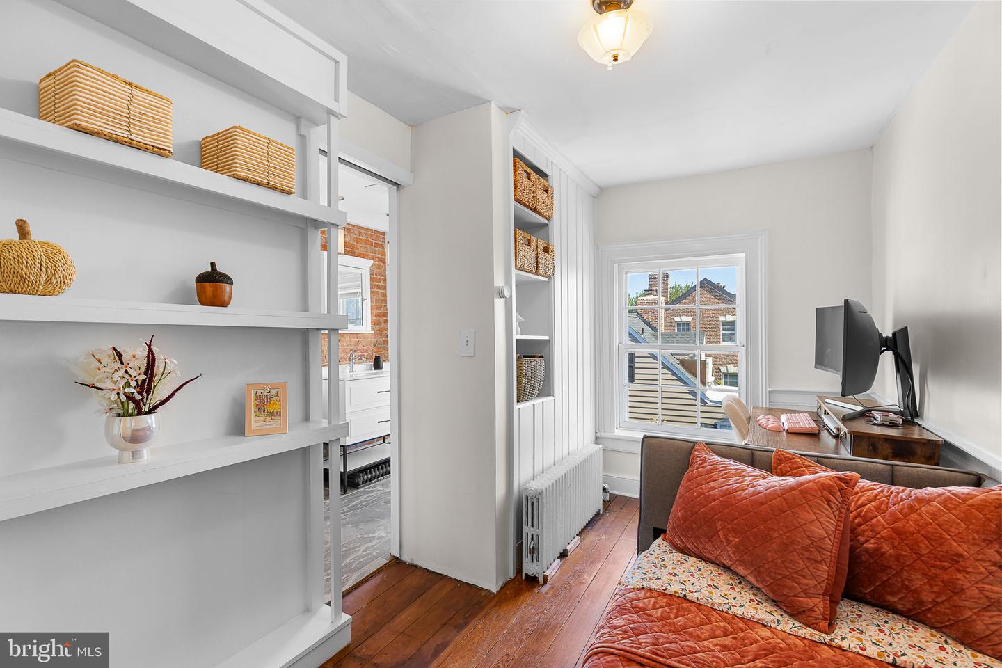 Alexandria, Virginia, 22314, United States, 3 Bedrooms Bedrooms, ,3 BathroomsBathrooms,Residential,Active,1927676
