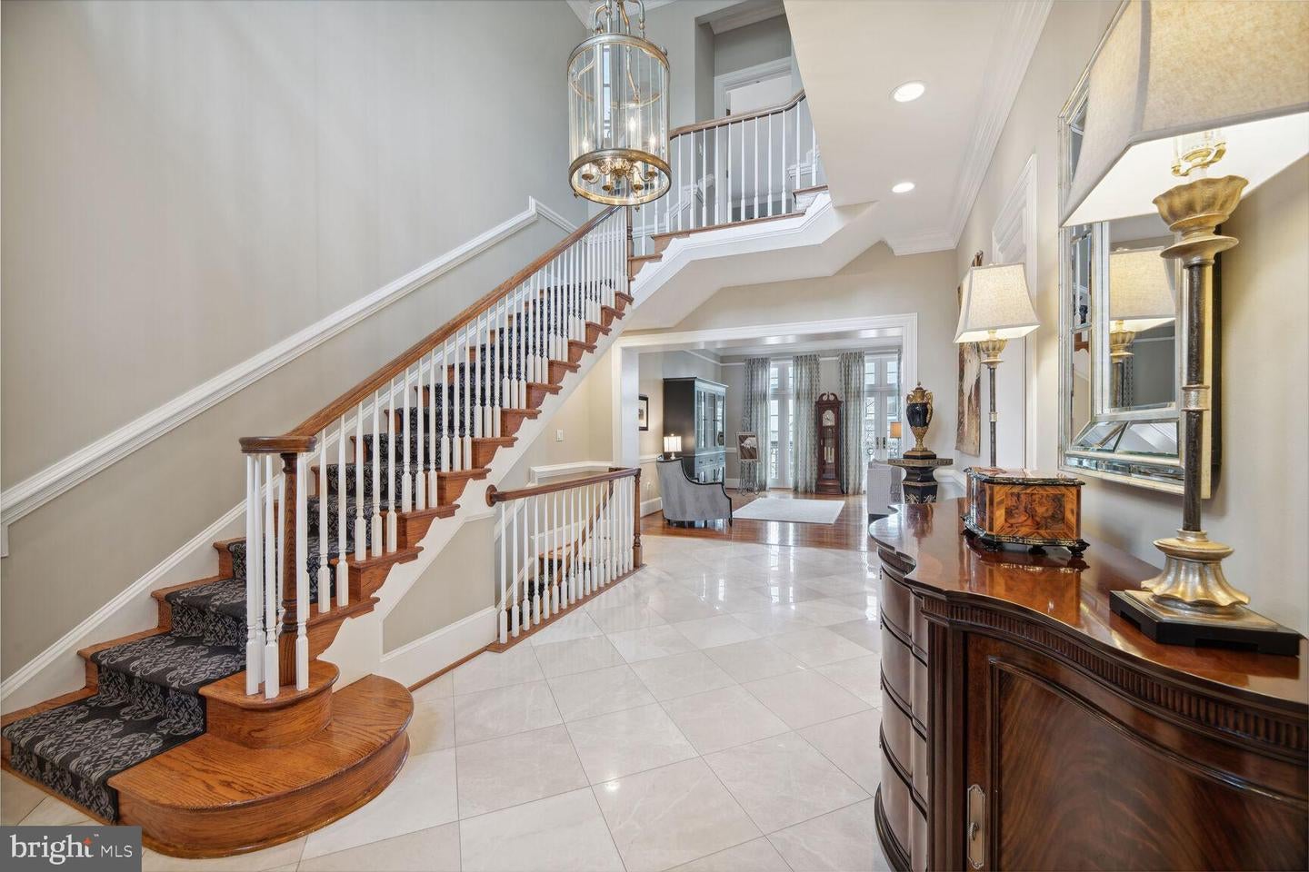 Mclean, Virginia, 22101, United States, 3 Bedrooms Bedrooms, ,6 BathroomsBathrooms,Residential,Contingent,1894225