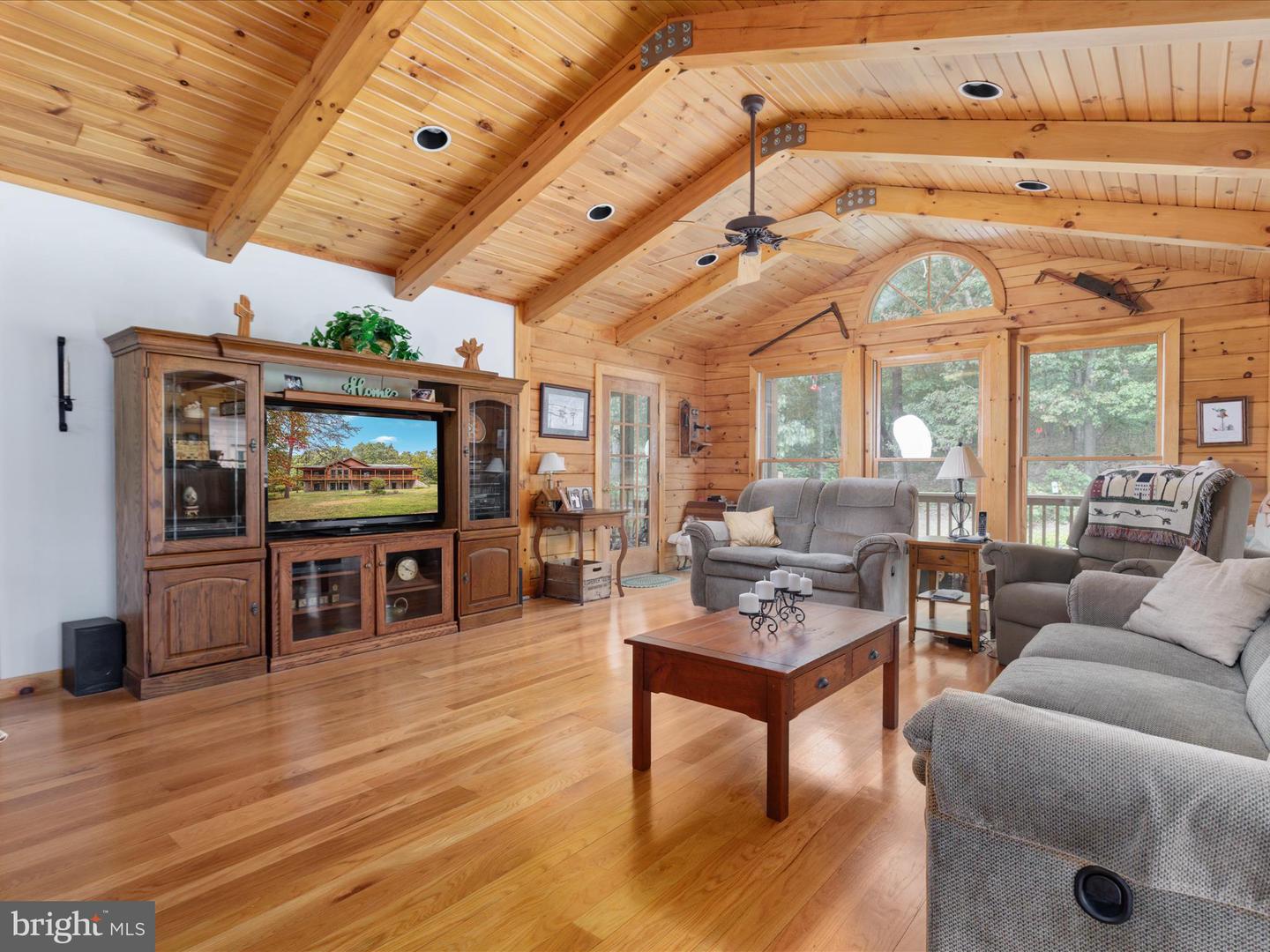 Winchester, Virginia, 22603, United States, 4 Bedrooms Bedrooms, ,4 BathroomsBathrooms,Residential,Active,1943761
