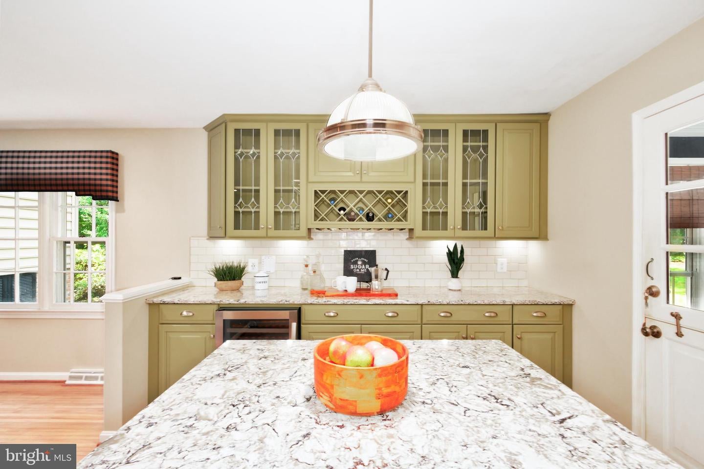 Fairfax Station, Virginia, 22039, United States, 4 Bedrooms Bedrooms, ,3 BathroomsBathrooms,Residential,Active,1936424