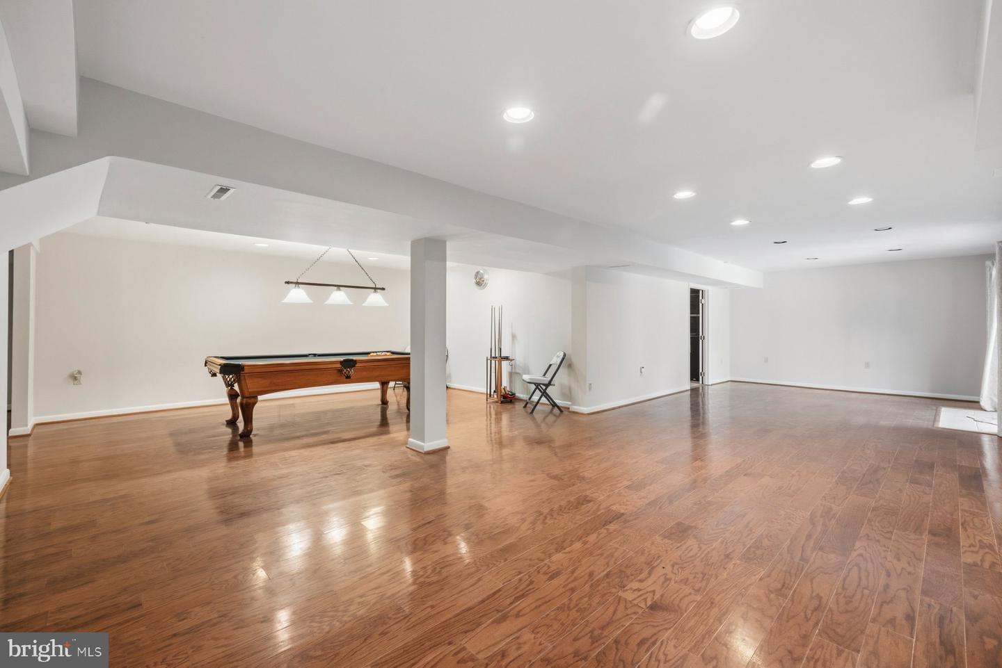 North Potomac, Maryland, 20878, United States, 5 Bedrooms Bedrooms, ,6 BathroomsBathrooms,Residential,Active,2045699