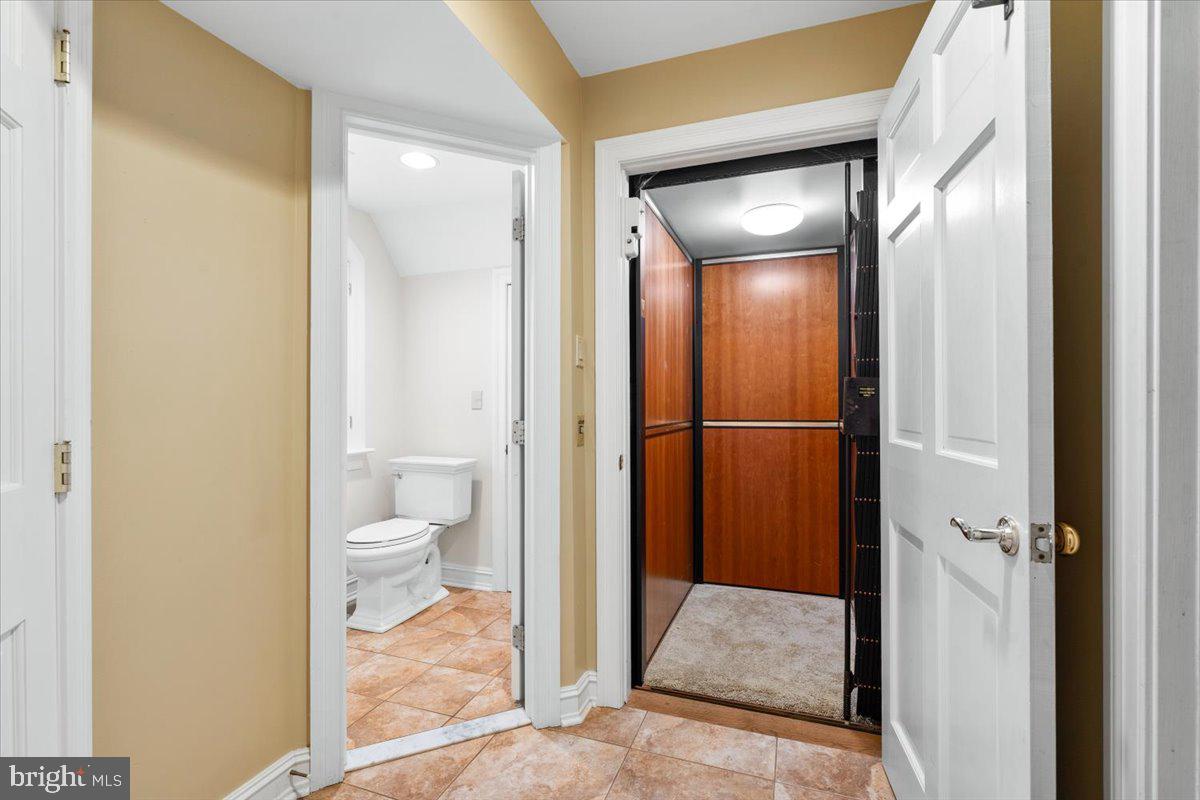 Frederick, Maryland, 21702, United States, 5 Bedrooms Bedrooms, ,8 BathroomsBathrooms,Residential,Active,2002354