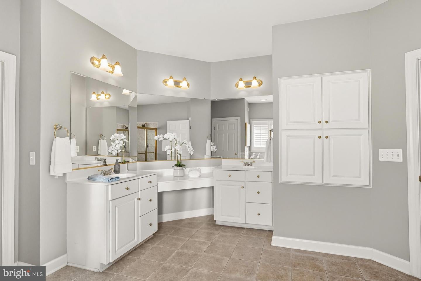 Haymarket, Virginia, 20169, United States, 5 Bedrooms Bedrooms, ,5 BathroomsBathrooms,Residential,Active,1961953