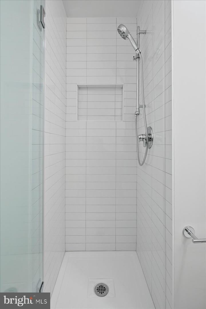 Arlington, Virginia, 22201, United States, 4 Bedrooms Bedrooms, ,5 BathroomsBathrooms,Residential,Active,2011879