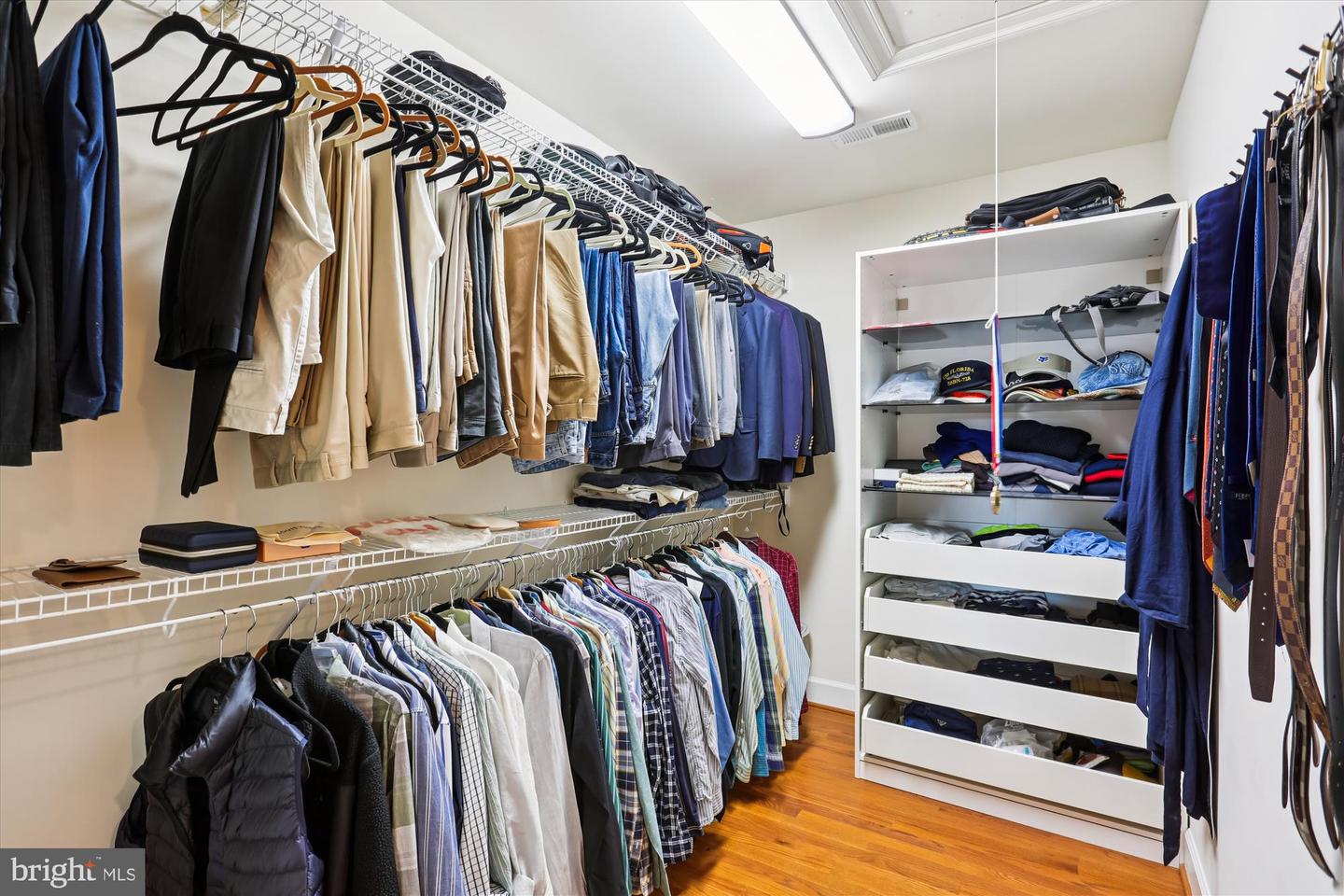 Olney, Maryland, 20832, United States, 4 Bedrooms Bedrooms, ,3 BathroomsBathrooms,Residential,Active,1969632