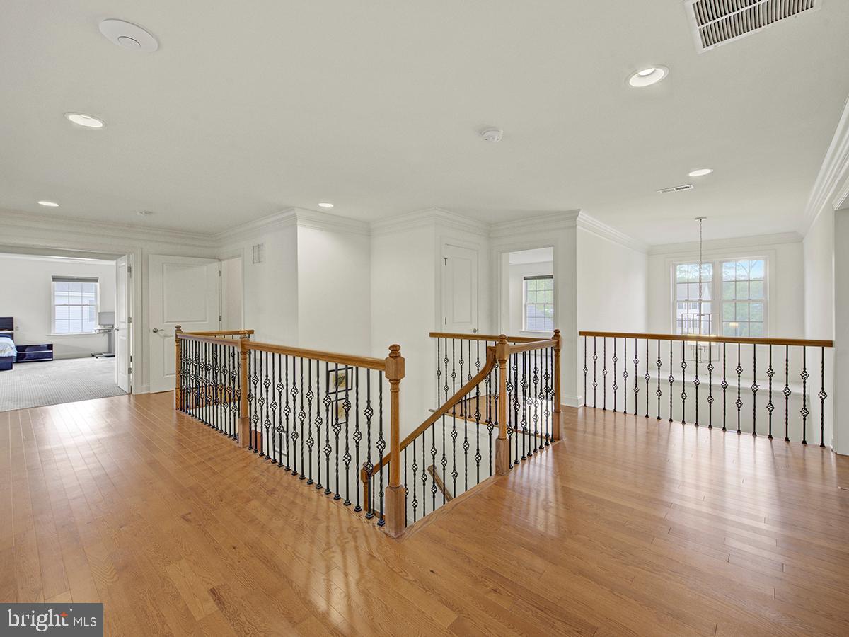 Monmouth Junction, New Jersey, 08852, United States, 5 Bedrooms Bedrooms, ,6 BathroomsBathrooms,Residential,Active,1820314