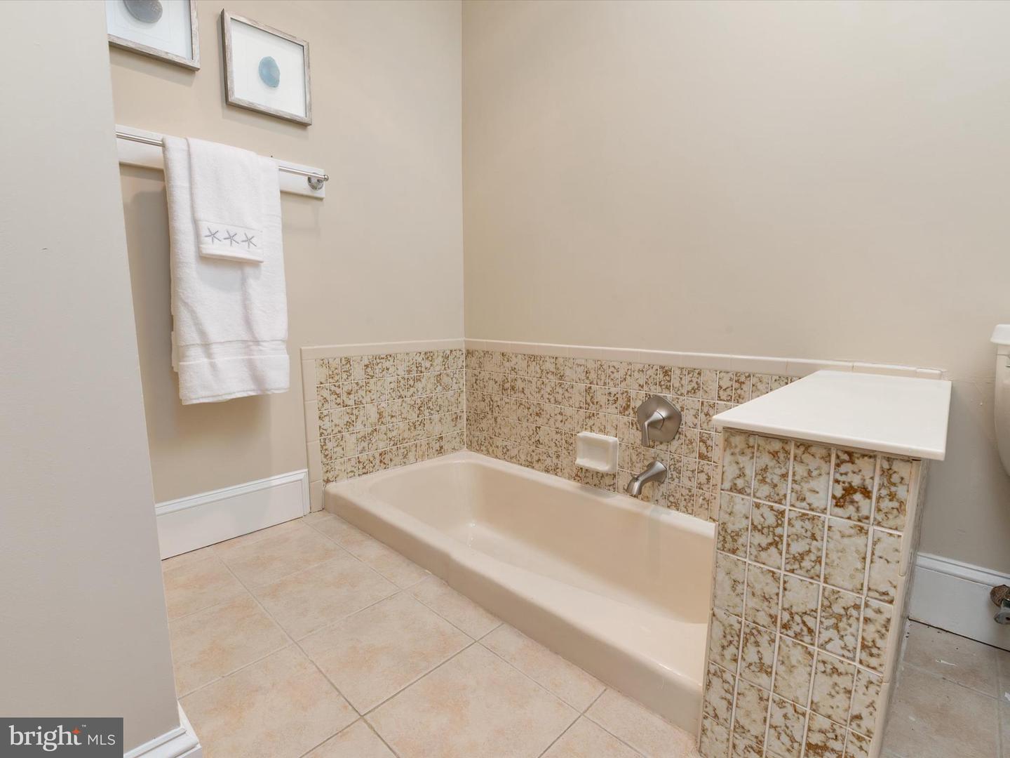 Edgewater, Maryland, 21037, United States, 3 Bedrooms Bedrooms, ,4 BathroomsBathrooms,Residential,Active,1965993