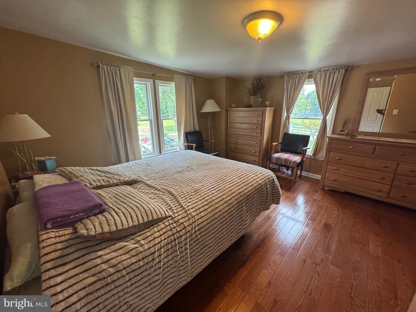 Delanco, New Jersey, 08075, United States, 5 Bedrooms Bedrooms, ,3 BathroomsBathrooms,Residential,Active,1914605