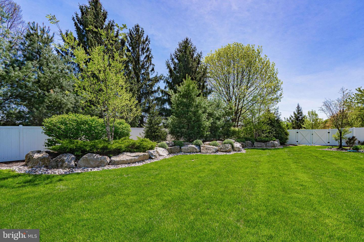 Bethlehem, Pennsylvania, 18020, United States, 4 Bedrooms Bedrooms, ,5 BathroomsBathrooms,Residential,Pending,1968396