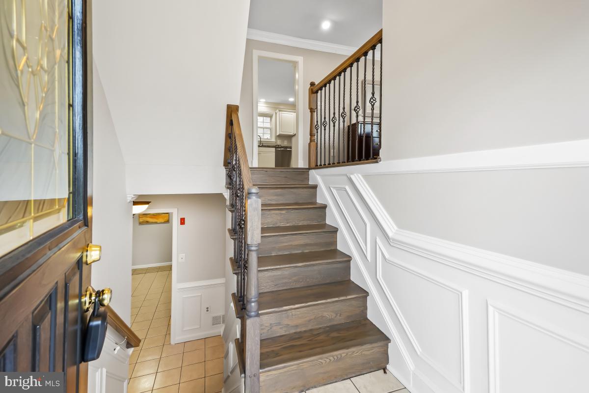 Fairfax, Virginia, 22030, United States, 5 Bedrooms Bedrooms, ,6 BathroomsBathrooms,Residential,Active,2008336