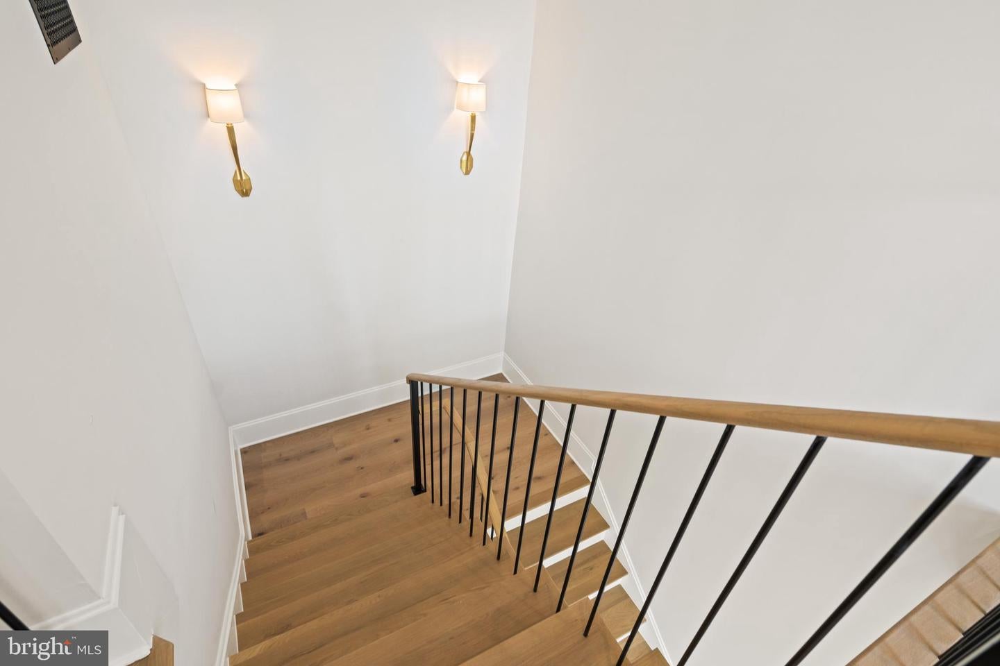 Washington, District Of Columbia, 20016, United States, 6 Bedrooms Bedrooms, ,8 BathroomsBathrooms,Residential,Active,1934802