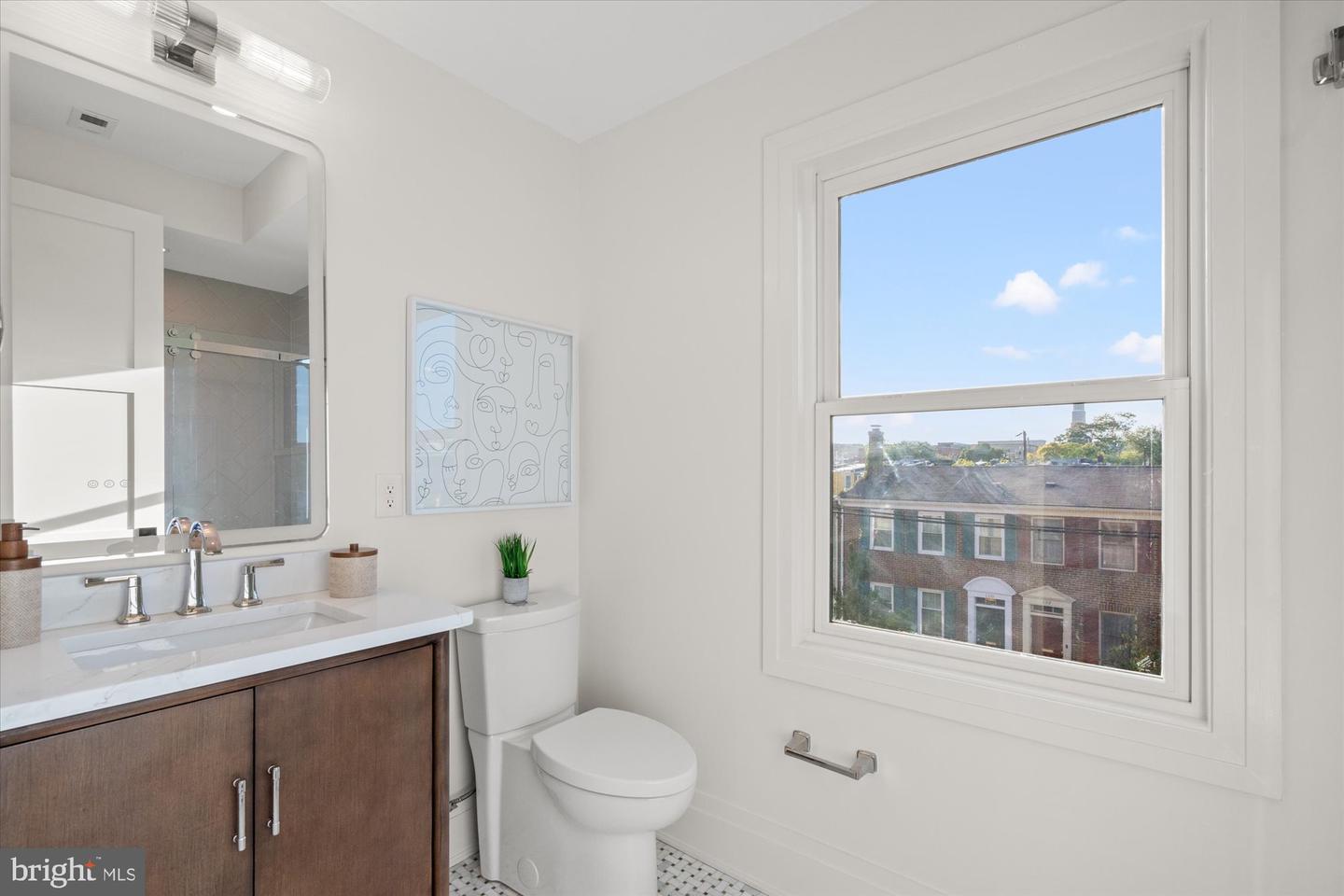 Alexandria, Virginia, 22314, United States, 4 Bedrooms Bedrooms, ,5 BathroomsBathrooms,Residential,Active,1954312