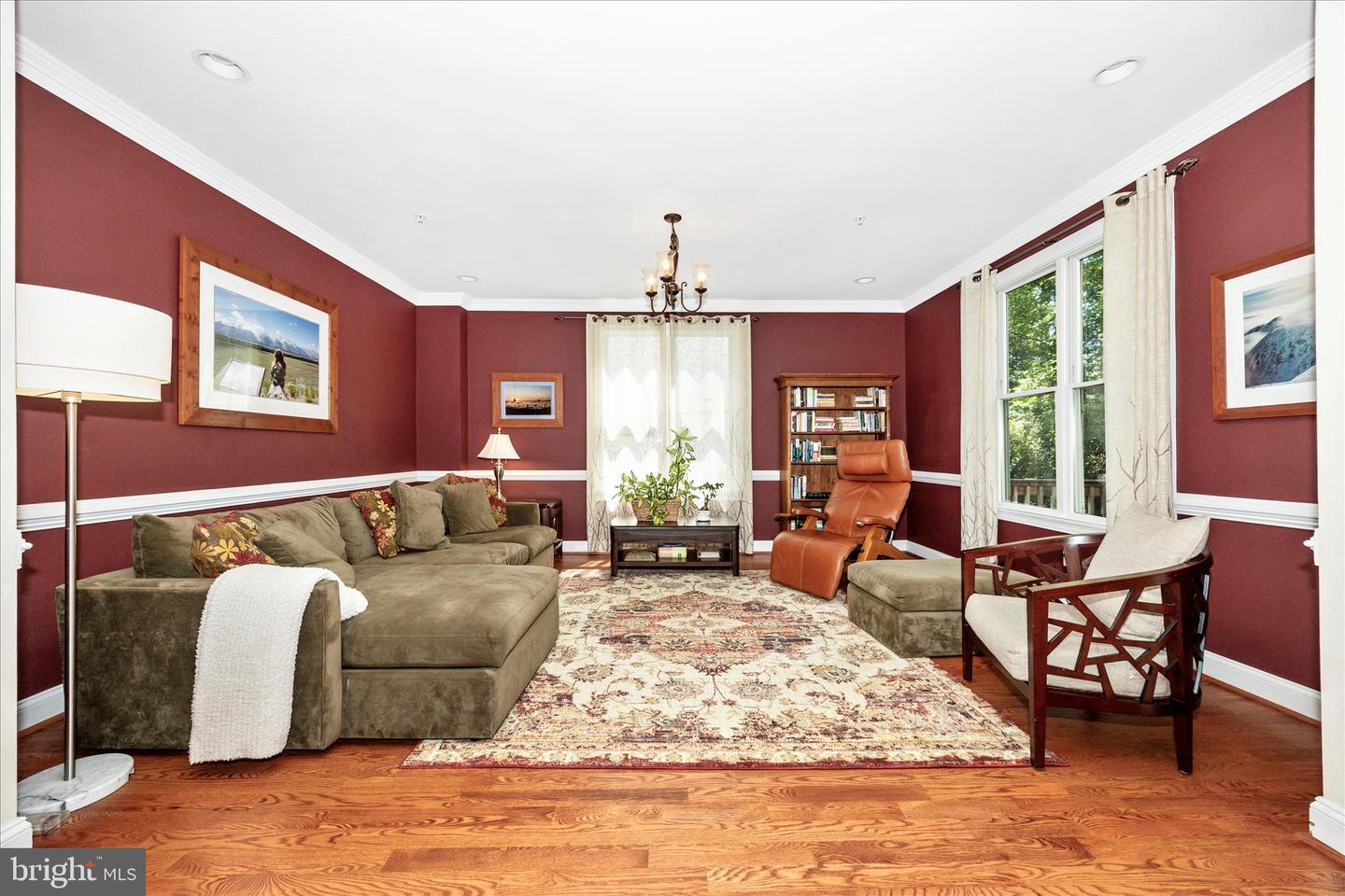 Kensington, Maryland, 20895, United States, 5 Bedrooms Bedrooms, ,5 BathroomsBathrooms,Residential,Active,2044984