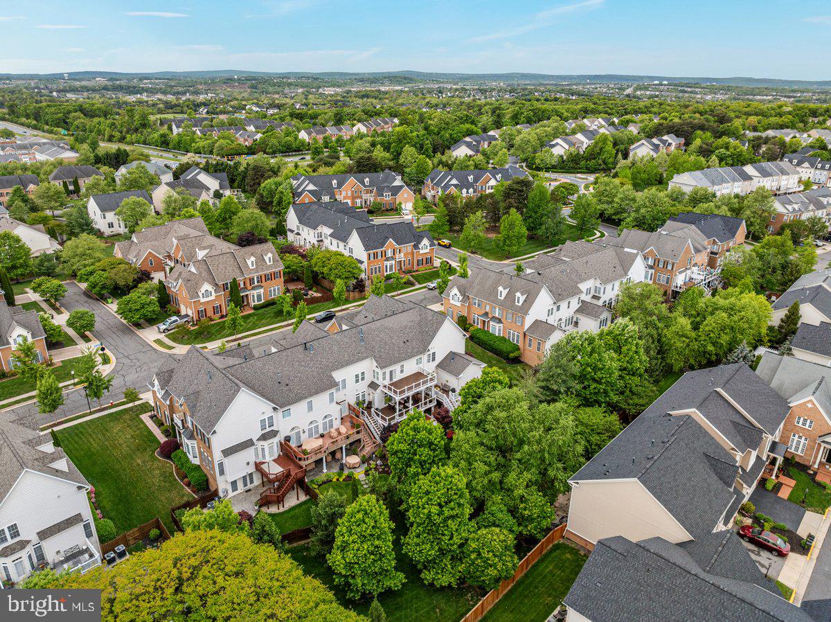 Leesburg, Virginia, 20176, United States, 4 Bedrooms Bedrooms, ,5 BathroomsBathrooms,Residential,Active,2044548