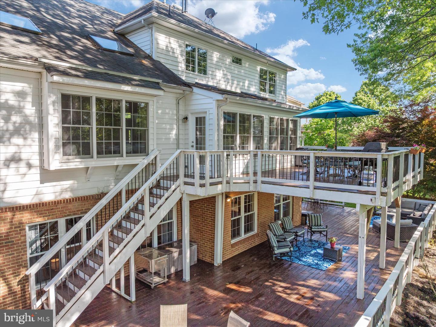 Haymarket, Virginia, 20169, United States, 5 Bedrooms Bedrooms, ,5 BathroomsBathrooms,Residential,Pending,2045778