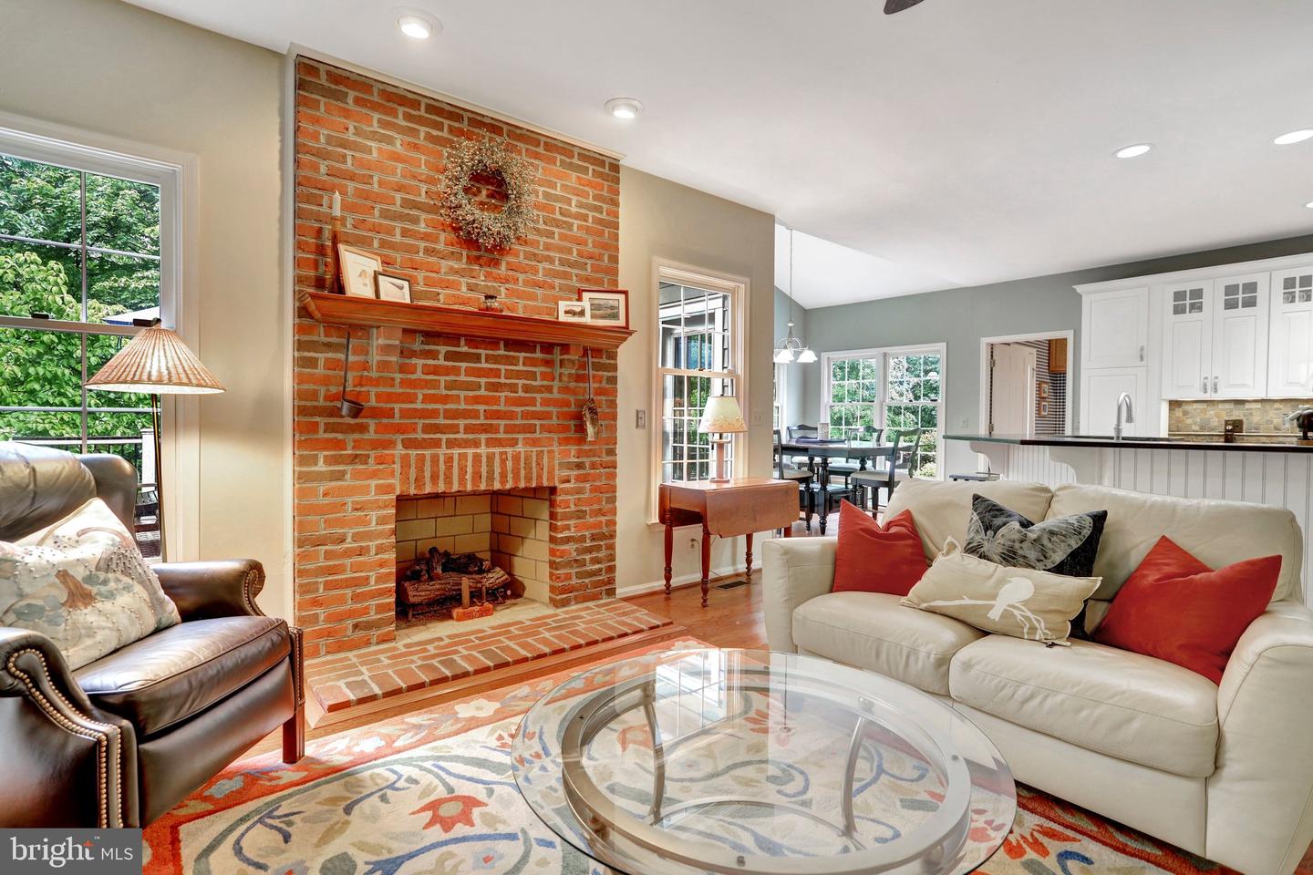 Lorton, Virginia, 22079, United States, 4 Bedrooms Bedrooms, ,4 BathroomsBathrooms,Residential,Active,2045767
