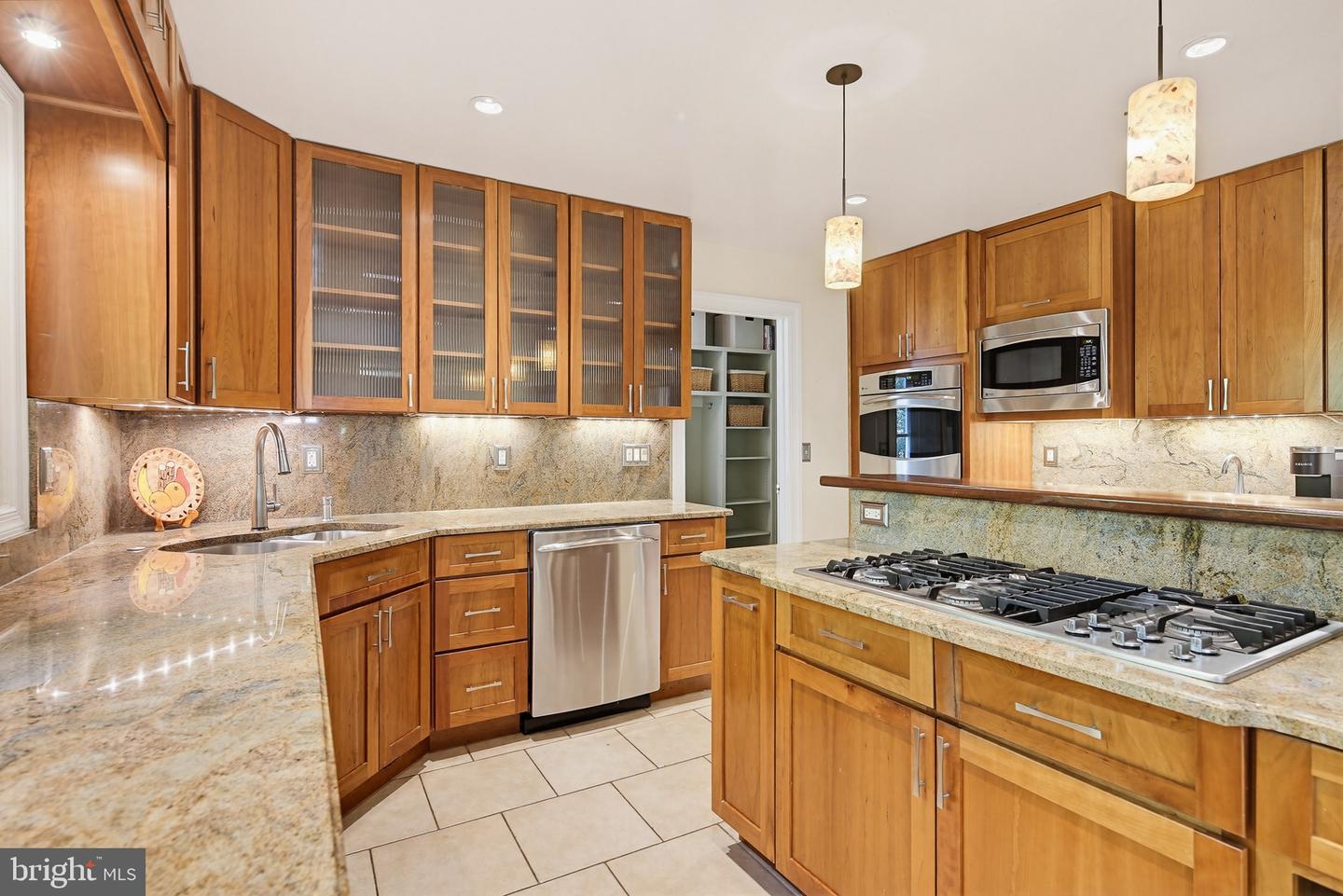 Laurel, Maryland, 20723, United States, 4 Bedrooms Bedrooms, ,5 BathroomsBathrooms,Residential,Active,2041355