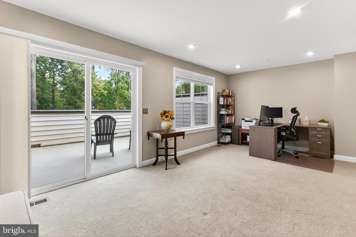 Fairfax, Virginia, 22033, United States, 4 Bedrooms Bedrooms, ,5 BathroomsBathrooms,Residential,Active,1992238