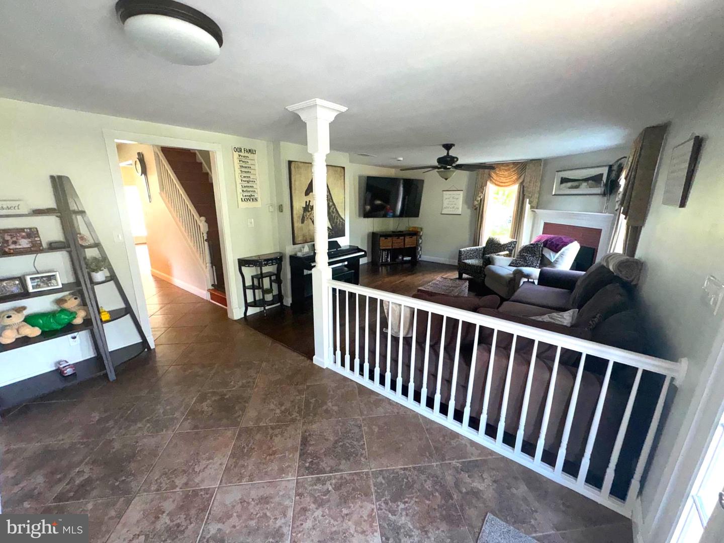 Delanco, New Jersey, 08075, United States, 5 Bedrooms Bedrooms, ,3 BathroomsBathrooms,Residential,Active,1914605