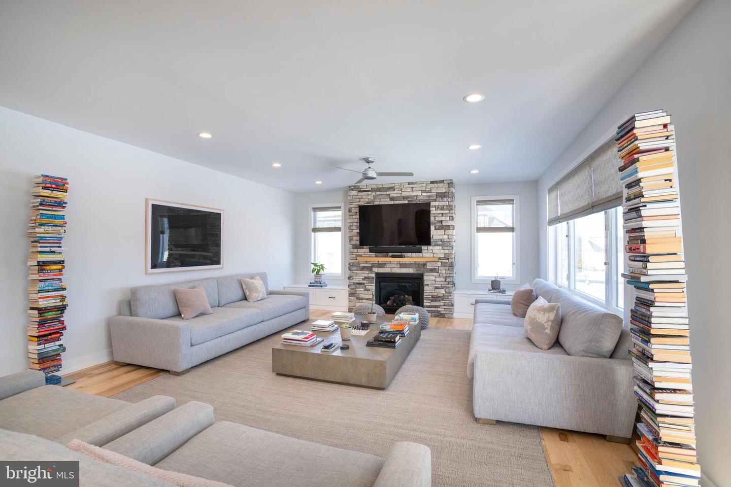 State College, Pennsylvania, 16801, United States, 5 Bedrooms Bedrooms, ,5 BathroomsBathrooms,Residential,Active,2015470