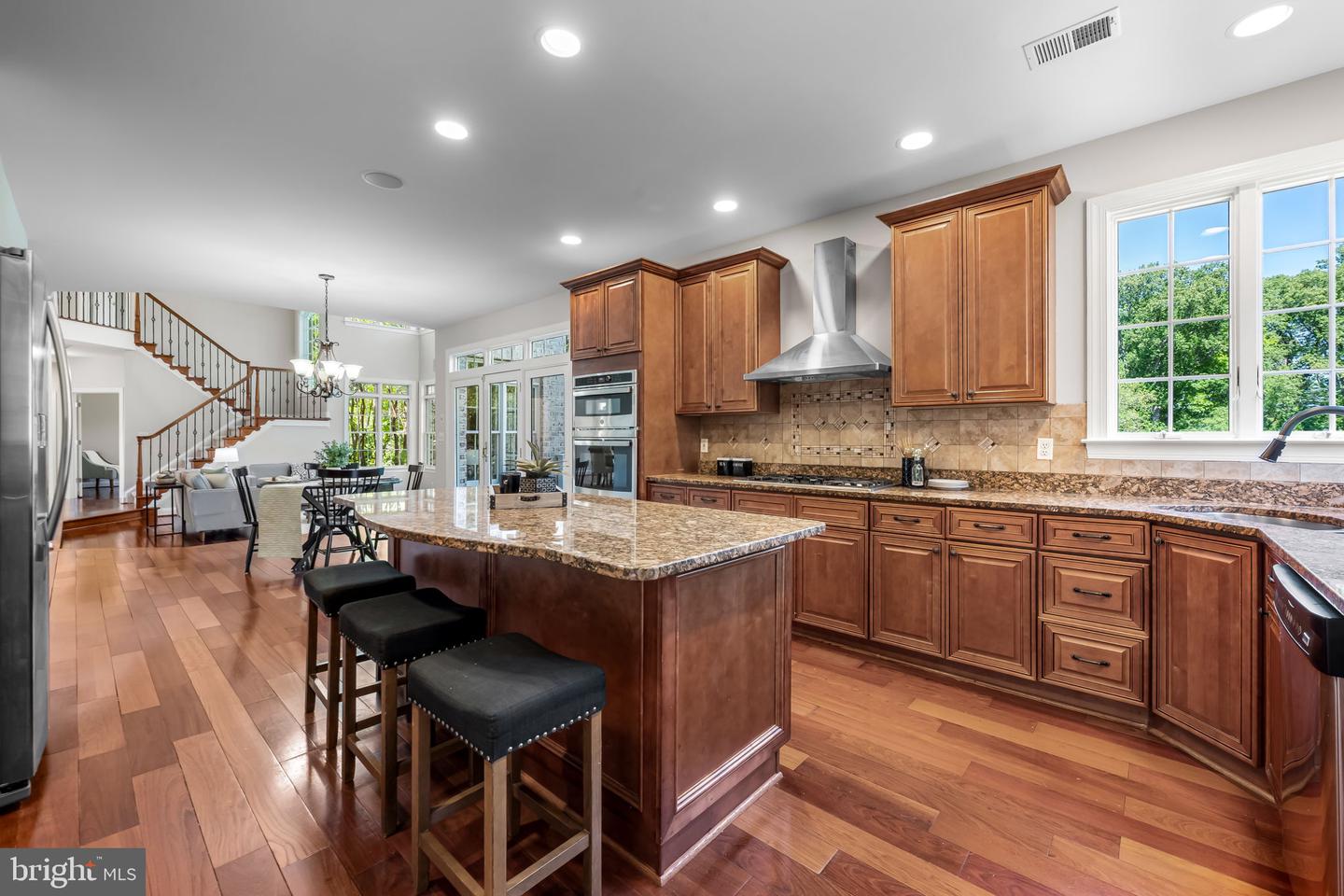 Ellicott City, Maryland, 21042, United States, 5 Bedrooms Bedrooms, ,5 BathroomsBathrooms,Residential,Pending,2045798