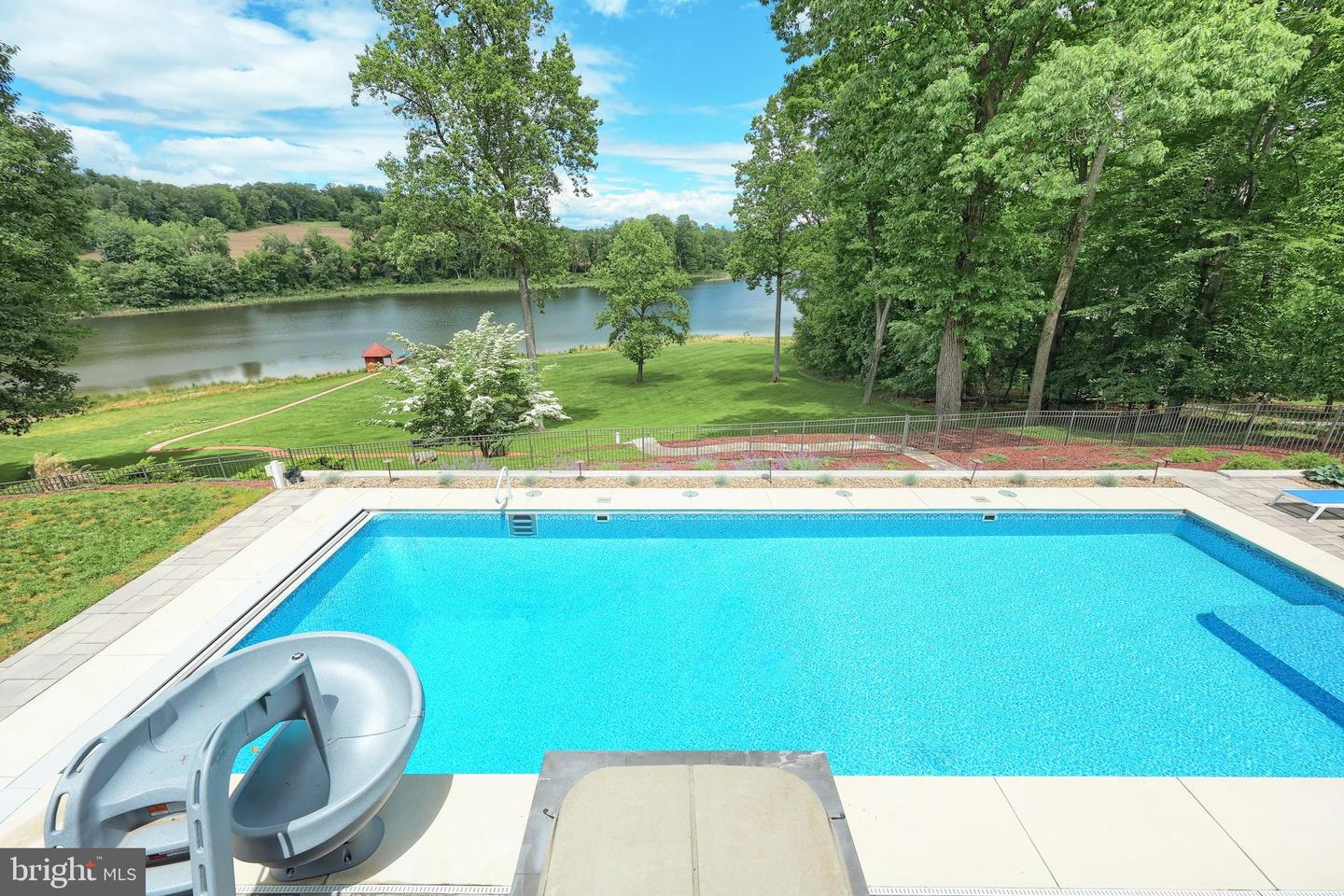 Spring Grove, Pennsylvania, 17362, United States, 6 Bedrooms Bedrooms, ,6 BathroomsBathrooms,Residential,Active,1825088