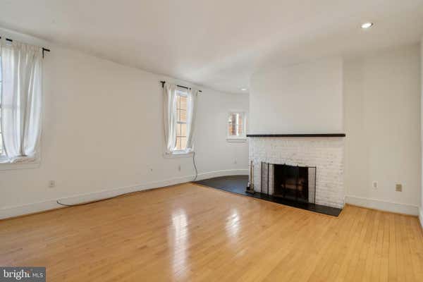 918 SPRUCE ST APT 9, PHILADELPHIA, PA 19107, photo 4 of 19