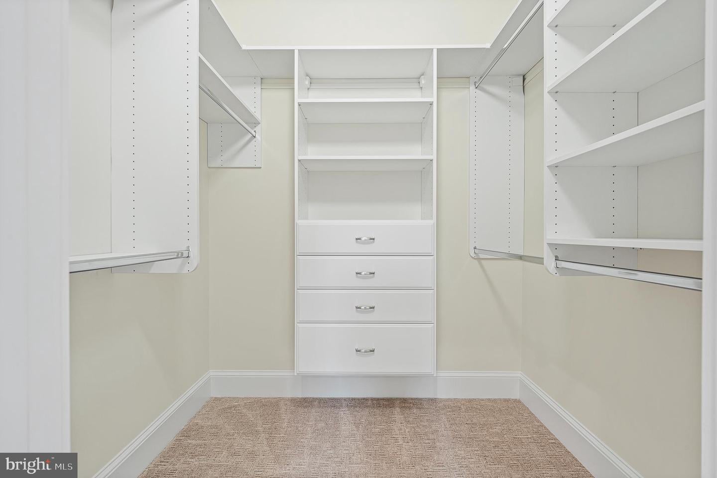 Annapolis, Maryland, 21403, United States, 3 Bedrooms Bedrooms, ,4 BathroomsBathrooms,Residential,Active,1952633