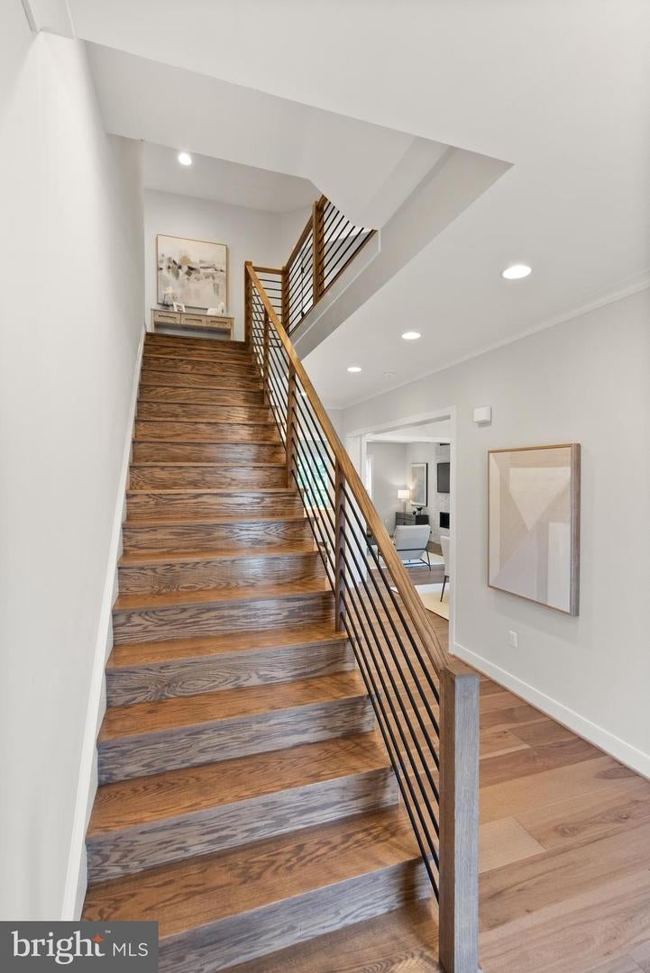 Falls Church, Virginia, 22046, United States, 7 Bedrooms Bedrooms, ,7 BathroomsBathrooms,Residential,Active,1798016