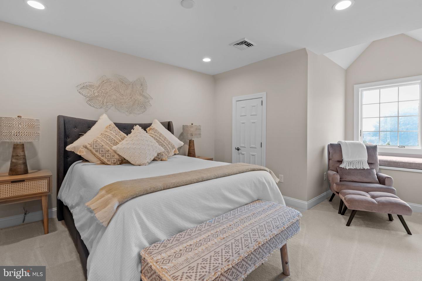 Havertown, Pennsylvania, 19083, United States, 5 Bedrooms Bedrooms, ,4 BathroomsBathrooms,Residential,Active,1972137