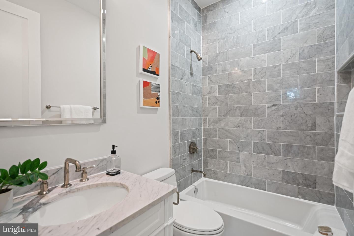 Washington, District Of Columbia, 20016, United States, 6 Bedrooms Bedrooms, ,8 BathroomsBathrooms,Residential,Active,1934802