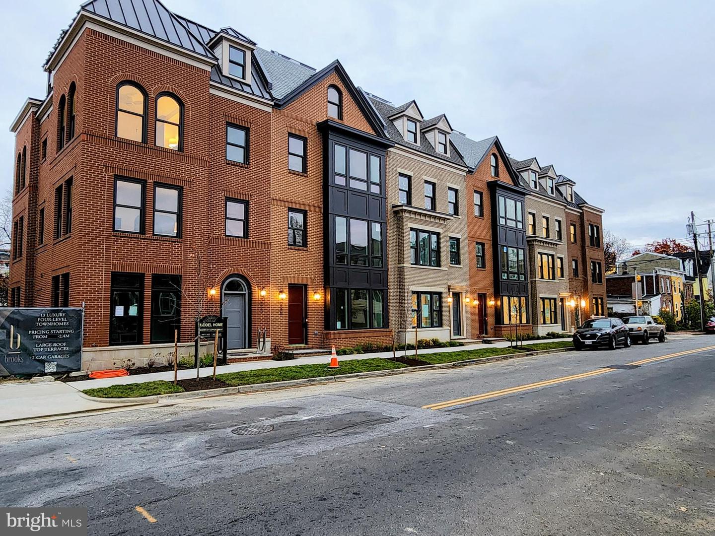 Alexandria, Virginia, 22314, United States, 4 Bedrooms Bedrooms, ,5 BathroomsBathrooms,Residential,Contingent,2011194