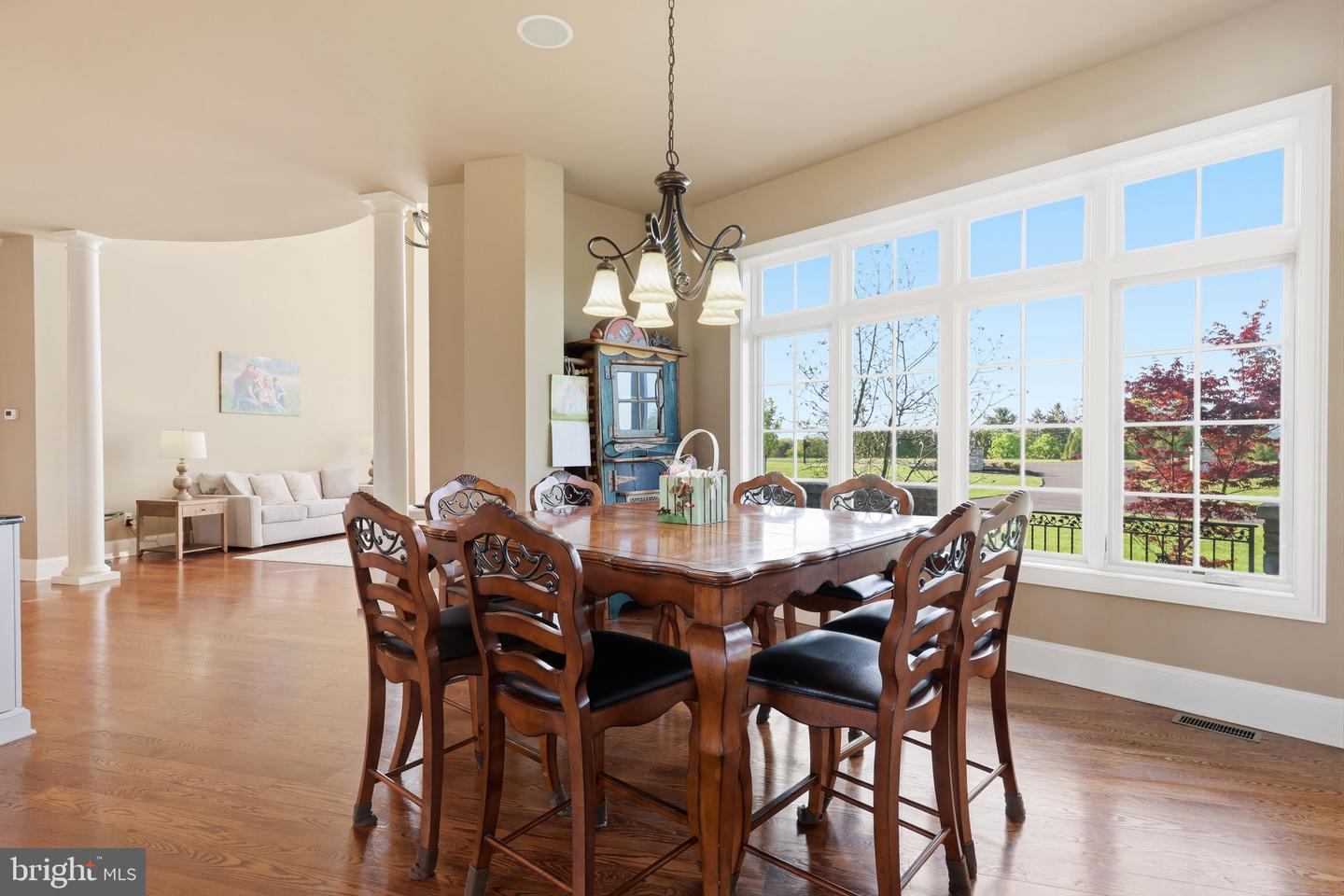 Perched at the pinnacle of an exclusive Upper Makefield Township encla – image 33