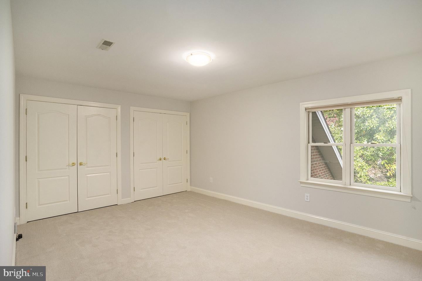 Sellersville, Pennsylvania, 18960, United States, 10 Bedrooms Bedrooms, ,7 BathroomsBathrooms,Residential,Active,1965847