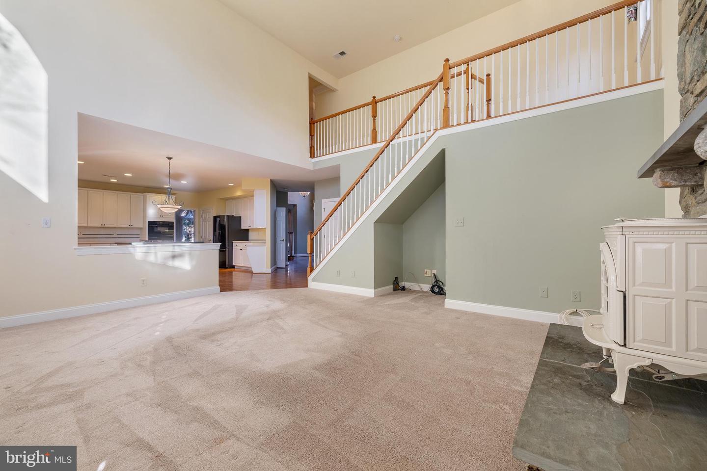 Rockville, Maryland, 20850, United States, 6 Bedrooms Bedrooms, ,5 BathroomsBathrooms,Residential,Active,1970950