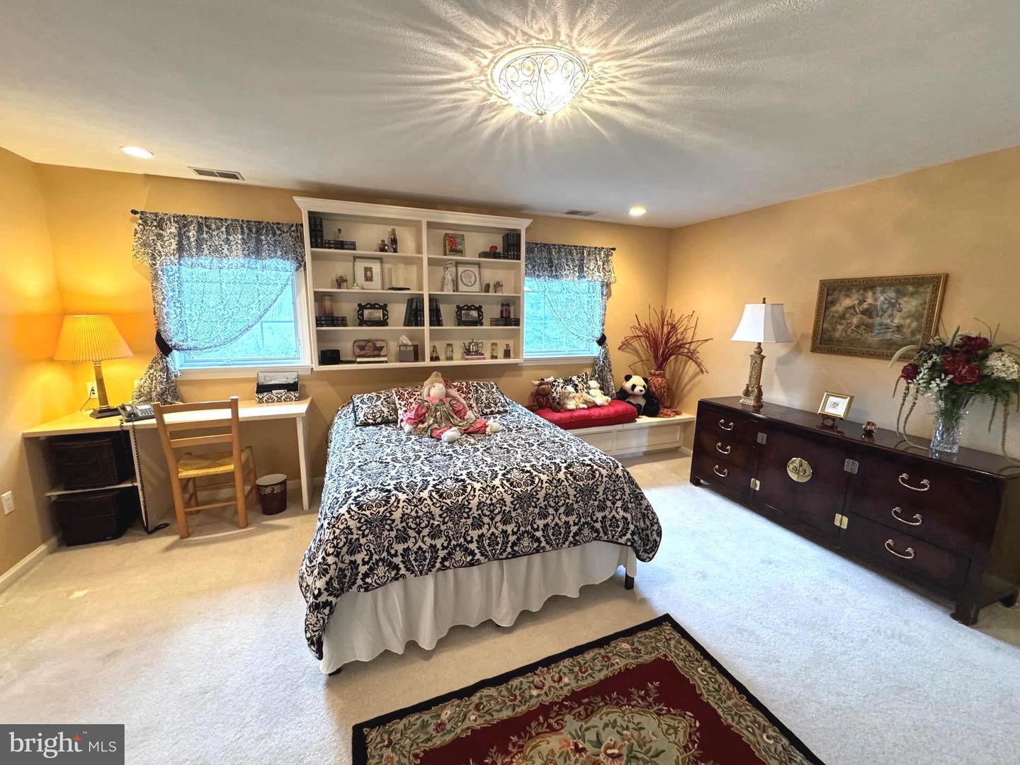 State College, Pennsylvania, 16801, United States, 4 Bedrooms Bedrooms, ,4 BathroomsBathrooms,Residential,Active,1988791